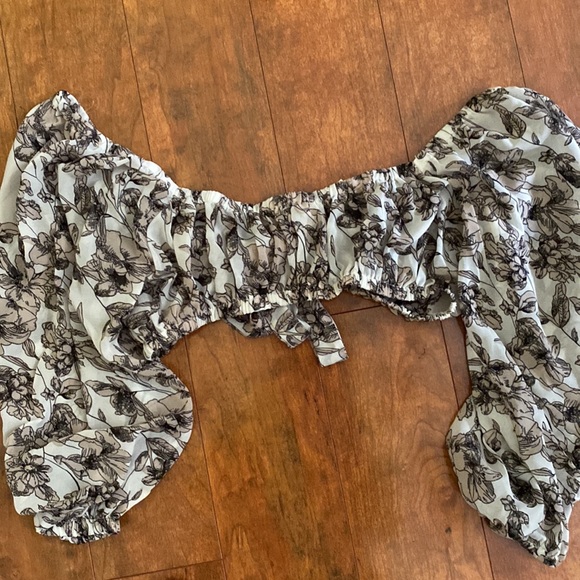 Crop top - Picture 3 of 3